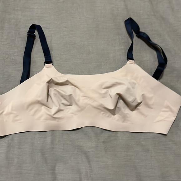Knix Unpadded Evolution Bra Reversible - Picture 3 of 3